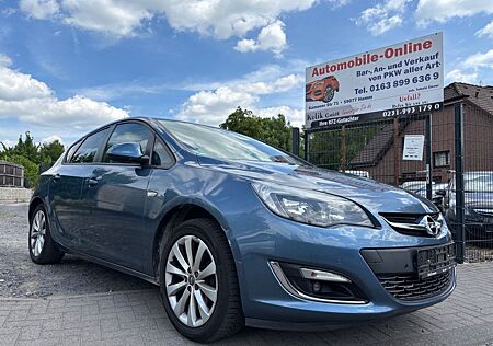 Opel Astra J Lim.1,6 // 5-trg. Active