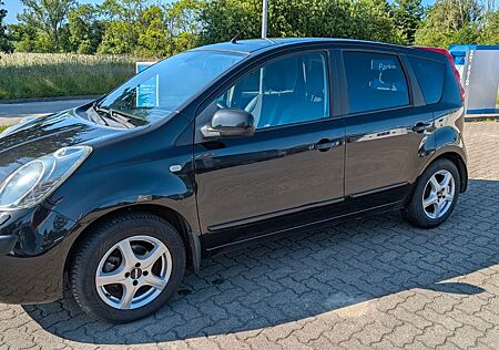 Nissan Note tekna 1.6 tekna