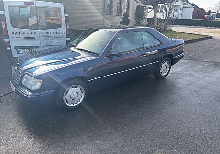 Mercedes-Benz CE 220