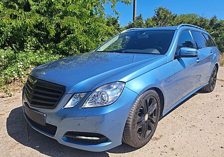 Mercedes-Benz E 220 CDI T BlueEFFICIENCY AVANTGARDE AVANTGARDE