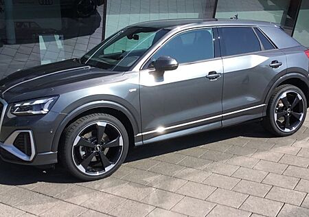 Audi Q2 40TFSI Quattro Stron Sline Standheizung ANH