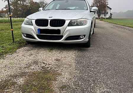 BMW 318i Touring - E91