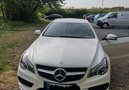 Mercedes-Benz E 250 Coupé CDI -AMG LINE VOLLAUSTATTUNG