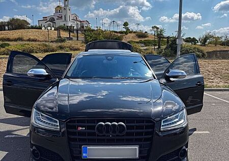 Audi S8 4.0 TFSI tiptronic quattro -