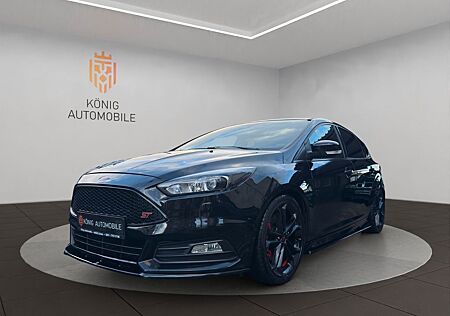 Ford Focus Lim. ST/RECARO/BI-XENON/LM/SHZ/NAV