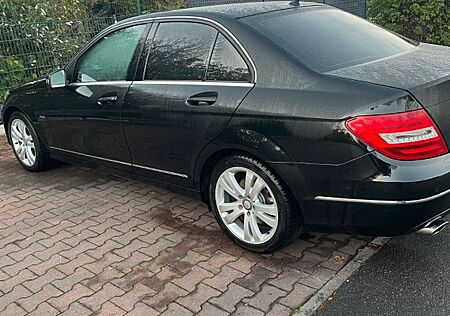 Mercedes-Benz C 200 CGI BlueEFFICIENCY AVANTGARDE AVANTGARDE