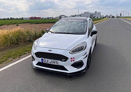 Ford Fiesta 1,5 EcoBoost ST mit Leder-Exklusiv-Pa...