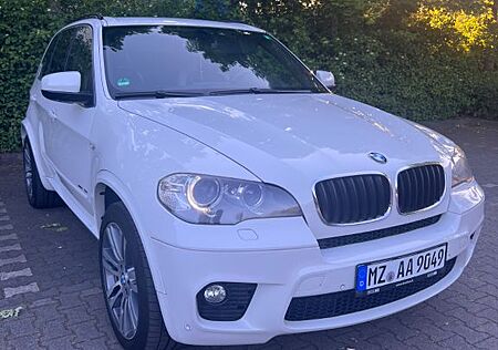 BMW X5 xDrive30d M Paket