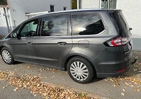 Ford Galaxy 2,0 EcoBlue 140W Allrad Titanium Auto...