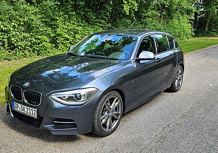 BMW M135i - Heckantieb - Handgeschaltet EZ 05/14