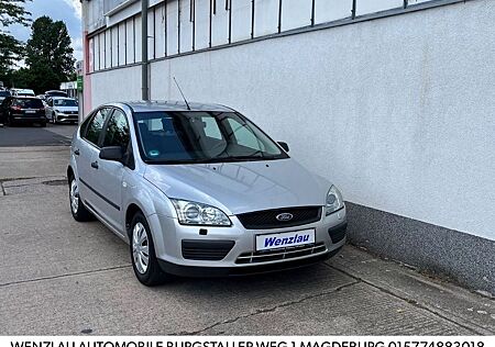Ford Focus 1.6 Trend AHK TÜV NEU