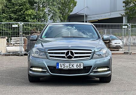 Mercedes-Benz C 200 BlueEFFICIENCY*BI-XENON*NAVI*AHK