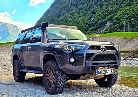 Toyota 4Runner 4-Runner limited, overlanding rady
