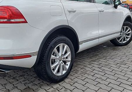 VW Touareg Volkswagen 3.0 V6 TDI SCR Tiptr. Terrain Tech -