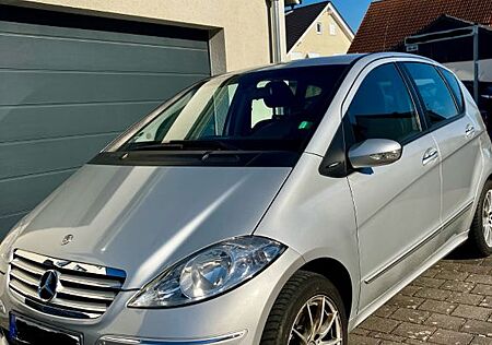 Mercedes-Benz A 200 Elegance