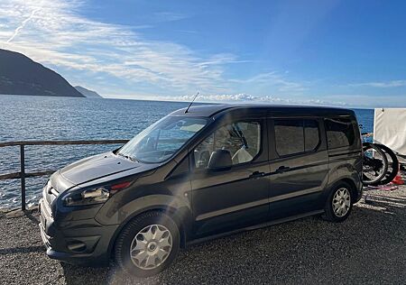 Ford Tourneo Connect Grand mit Campingausbau DIY