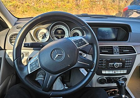 Mercedes-Benz C 180 ELEGANCE ELEGANCE