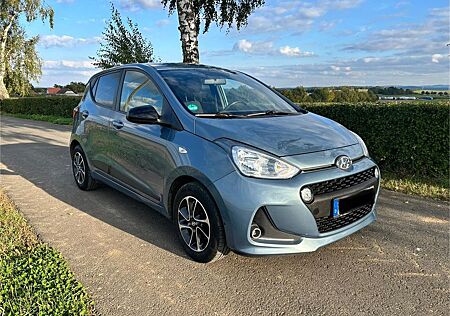 Hyundai i10 1.0*KLIMA*SITZHEIZUNG*LENKRADHEIZUNG*TEMPOMA