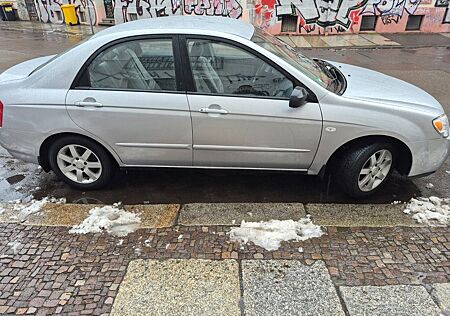 Kia Cerato 1.6 LX Steilheck LX
