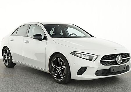 Mercedes-Benz A 200 A Limousine Alcantara Nighttpaket