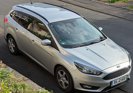 Ford Focus 1,0 EcoBoost 92kW Cool & Connect Turni...