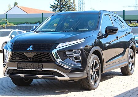 Mitsubishi Eclipse Cross 2.4 Plus 4WD Navi Alcantara LED