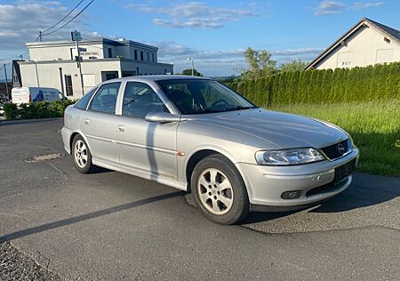 Opel Vectra 1.6 16V -