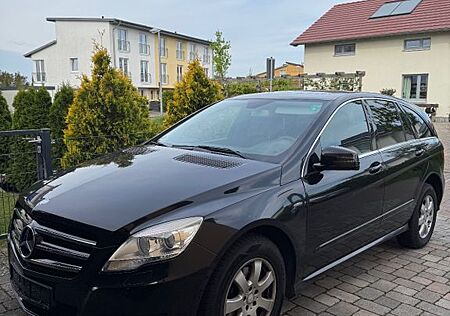 Mercedes-Benz R 300 - Panorama/Navi/TÜV