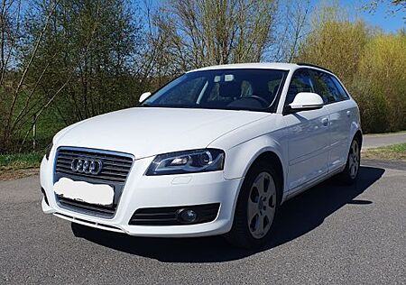Audi A3 Sportback, 1.4 TFSI /Xenon/SH/Klima/8FachB...