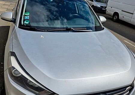 Hyundai Tucson 2.0 CRDi 100kW Trend 4WD Automatik Trend