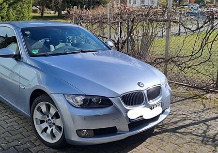 BMW 325i Cabrio -