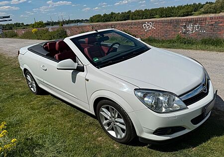 Opel Astra Cosmo 1.9 CDTI 110kW Cosmo