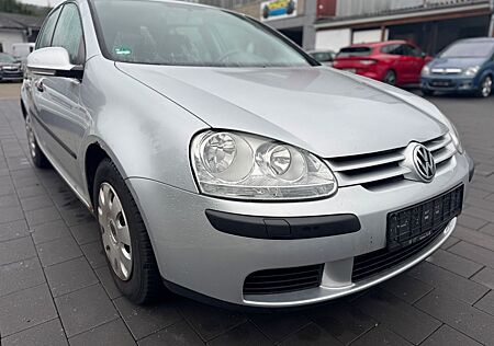VW Golf Volkswagen V Lim. Trendline