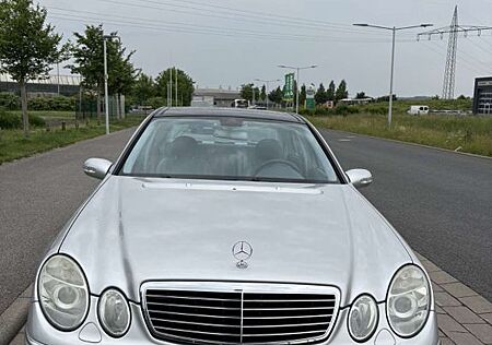 Mercedes-Benz E 200 KOMPRESSOR AVANTGARDE Avantgarde