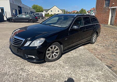 Mercedes-Benz E 350 BlueTEC T AVANTGARDE Autom. AVANTGARDE