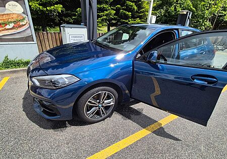 BMW 118i Sport Line Sport Line