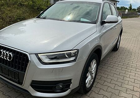 Audi Q3 2.0 TDI quattro -