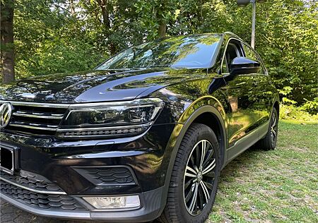 VW Tiguan Volkswagen 2.0 TSI 132kW DSG BMT 4MOTION Highlin...