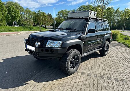 Nissan Patrol GR Y61 Offroad-Camper