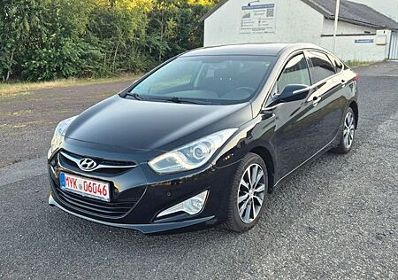 Hyundai i40 1.7 CRDi 100kW (Watsapp Nr.+491735905255)