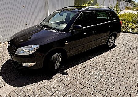 Skoda Fabia 1.2l TSI 77kW Combi / Fresh / TÜV 06/27