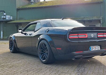 Dodge Challenger Seltener handgeschalteter ScatPack aus 1.Hand