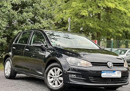 VW Golf Volkswagen VII Trendline*2.Hand*Navi*AHK*SHZ*Klima*AHK