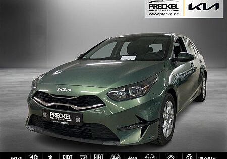 Kia Cee'd / Ceed Vision 1.5 T-GDI / Kamera / Klima