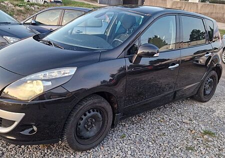 Renault Scenic Dynamique TCe 130