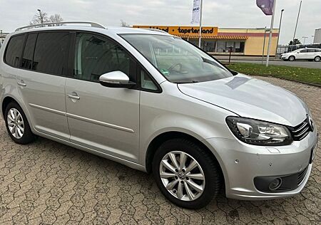 VW Touran Volkswagen Highline 2.0 TDI 125 kW DSG