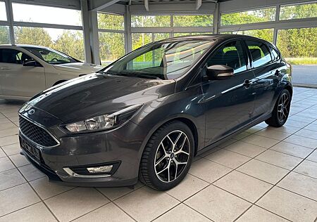 Ford Focus 2,0 14 DI Autom. Navi,Rückfahramera