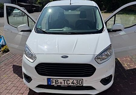Ford Courier