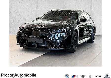 BMW M5 Touring PANO AHK DA PROF PA PROF 0,5%
