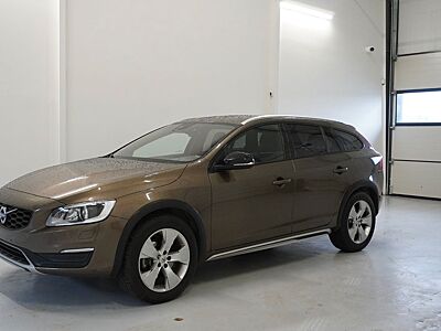 Volvo V60 CC D4 190ps Momentum
